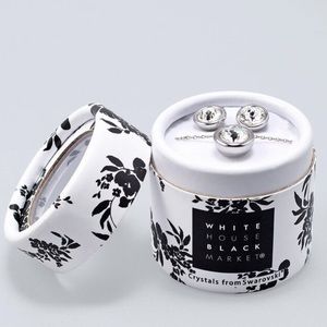 White House Black Swarovski Earring Necklace Set